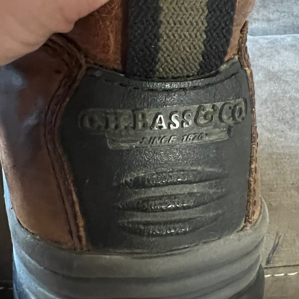 G.H. Bass & Co. Bayou Waterproof Leather Hiking Shoes Men's 9.5M EUC - Picture 8 of 8